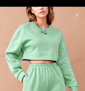 Sweater Crop