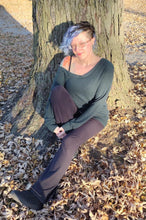 Load image into Gallery viewer, Off the shoulder sweater
